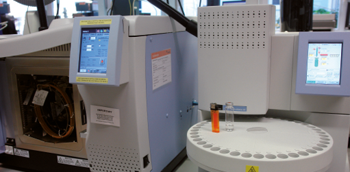 PerkinElmer Clarus 680 mit einem TurboMatrix 40 Headspace-Sampler